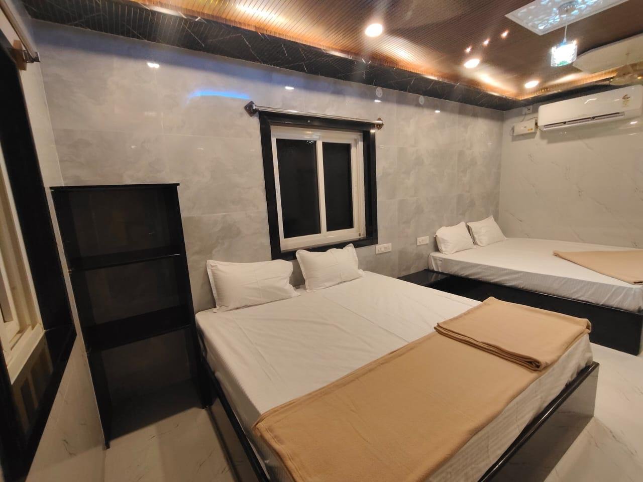Rooms & Stay
