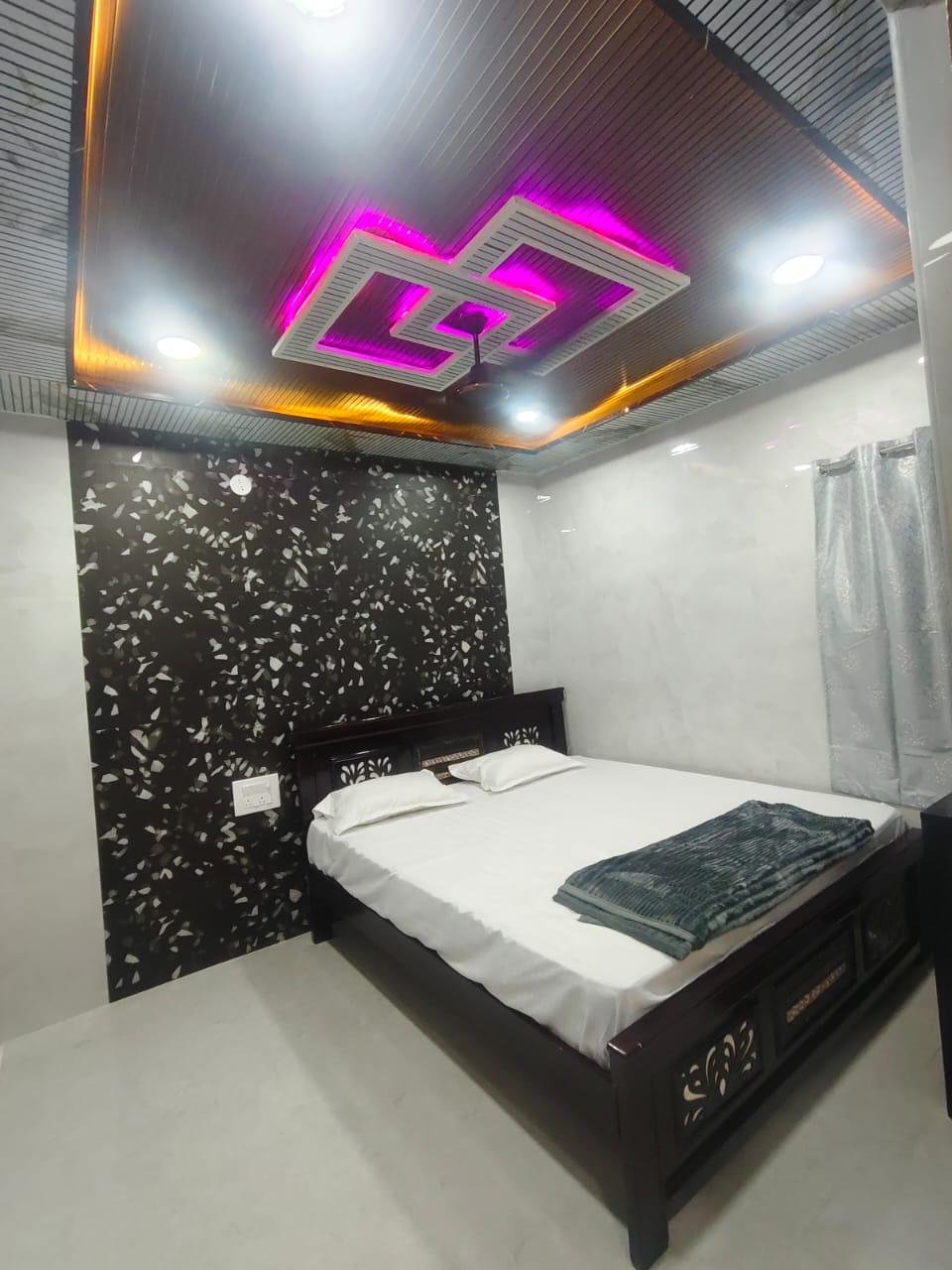 Rooms & Stay