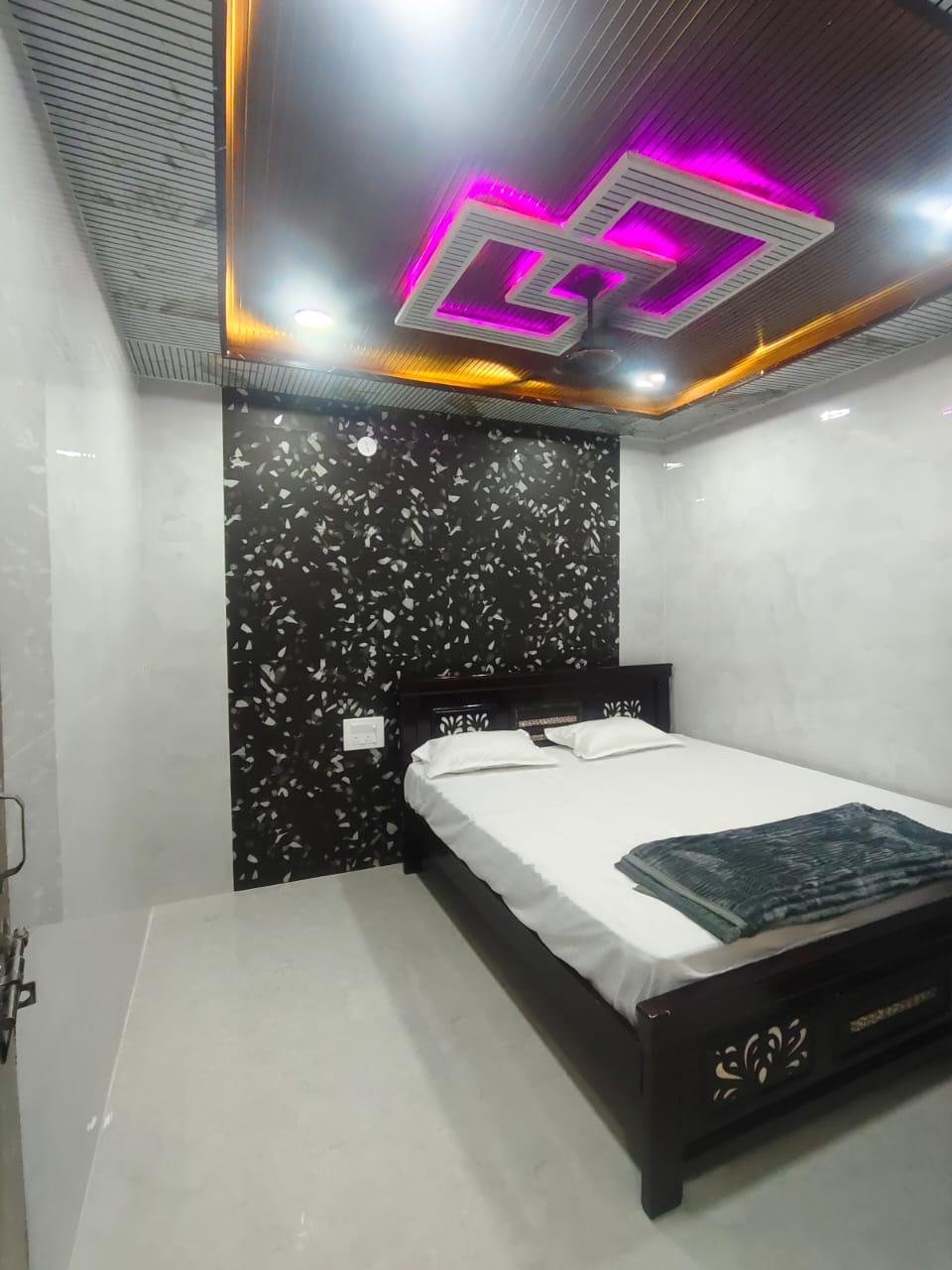 Rooms & Stay