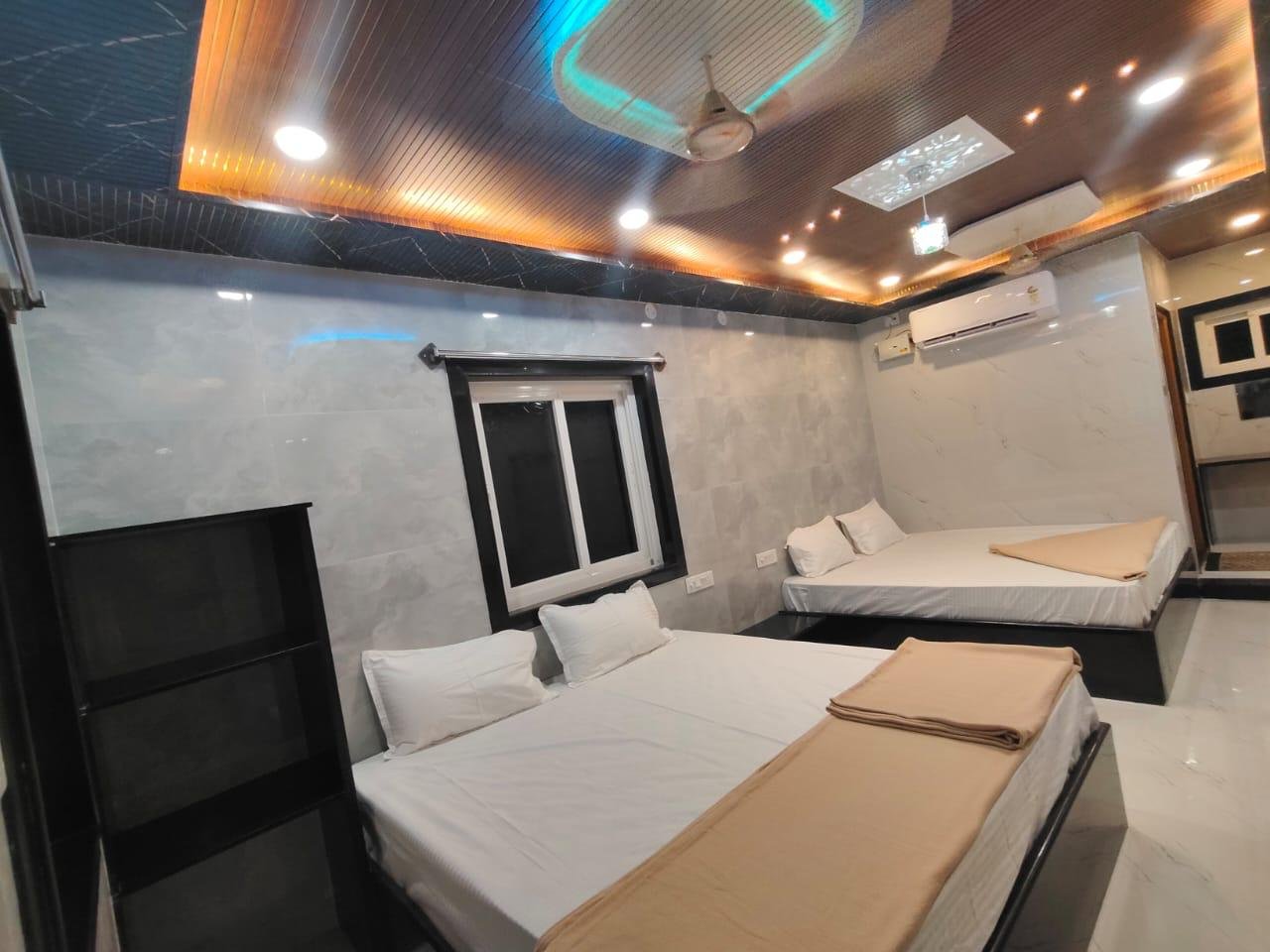Rooms & Stay