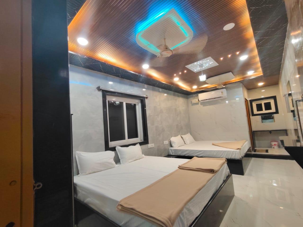 Rooms & Stay