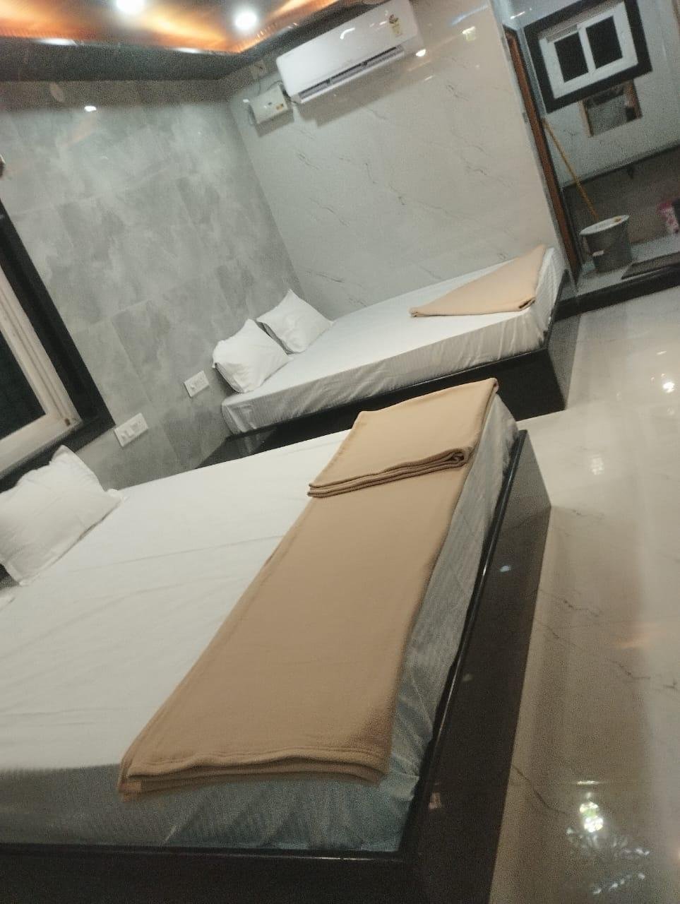 Rooms & Stay