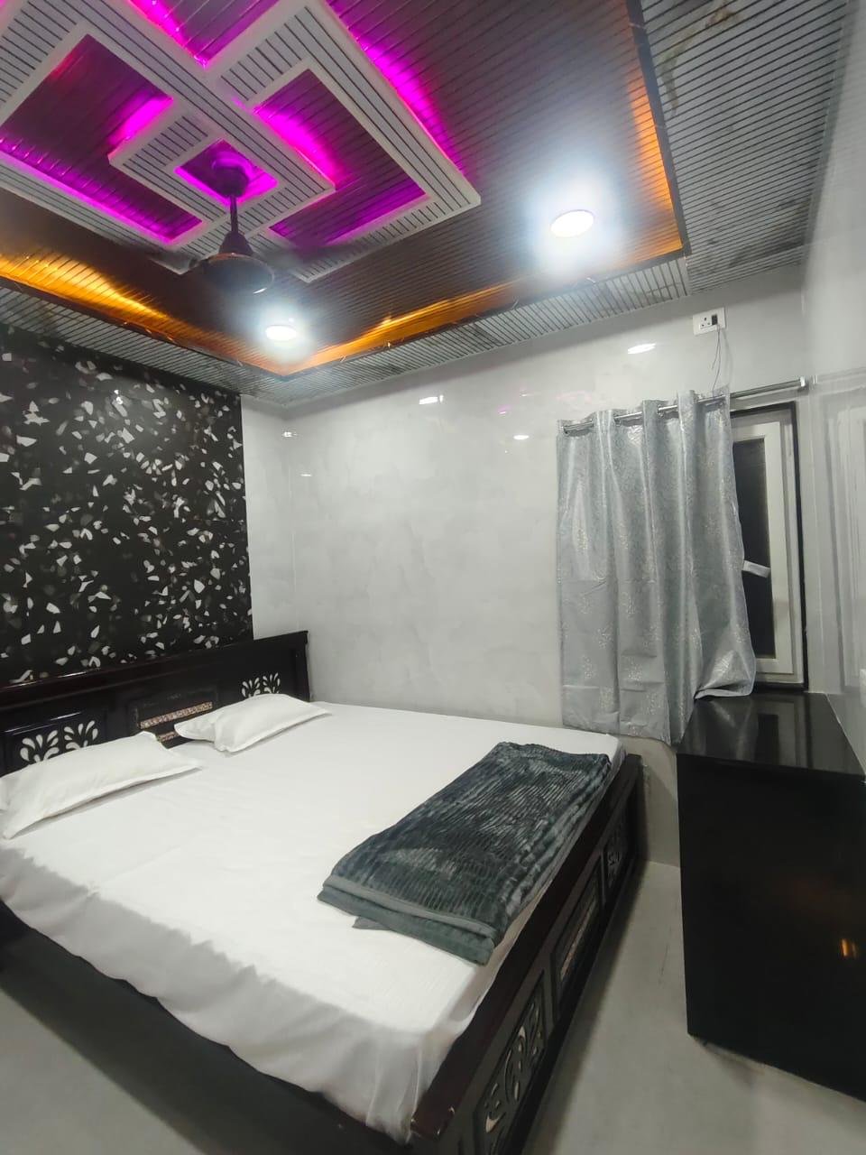 Rooms & Stay